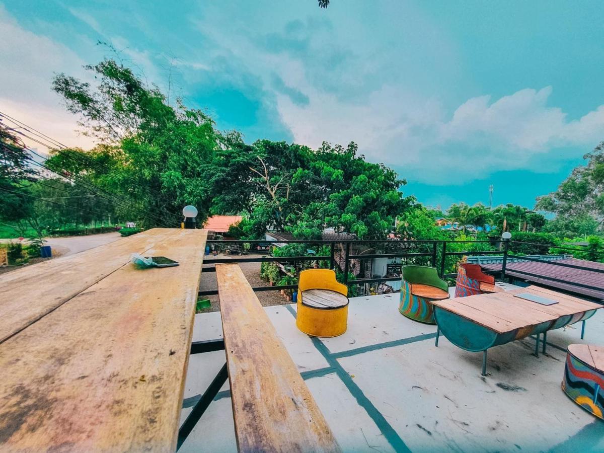สกายวิวรีสอร์ท ชัยนาท Kültér fotó